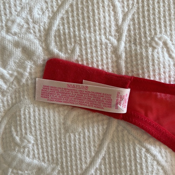 Victoria's Secret Red Lace Garter Belt Lingerie - Picture 16 of 16